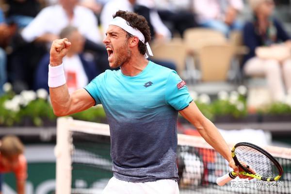 观众席上也 观众席上也