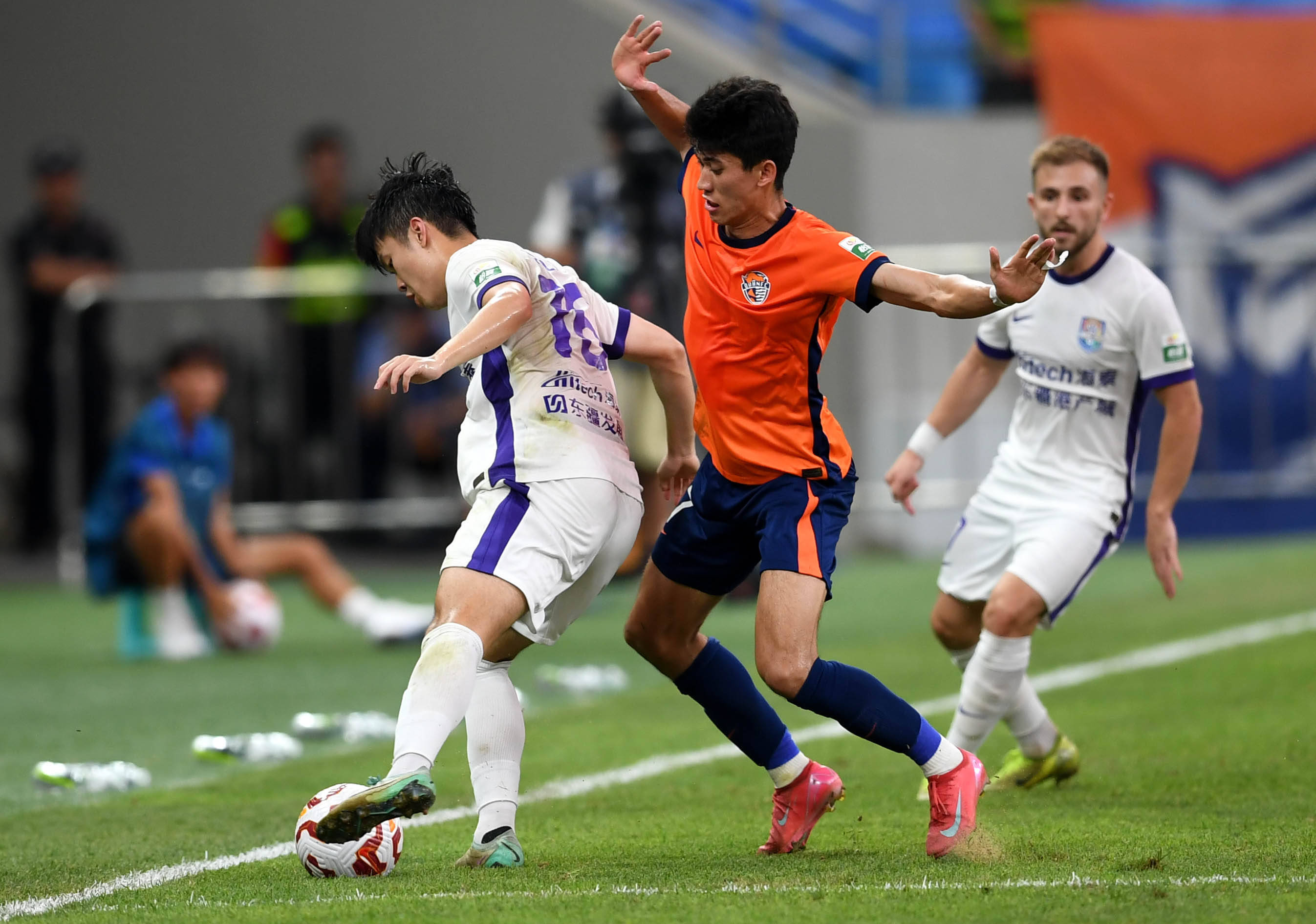 员们进行了 员们进行了